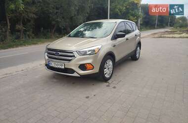 Внедорожник / Кроссовер Ford Escape 2017 в 