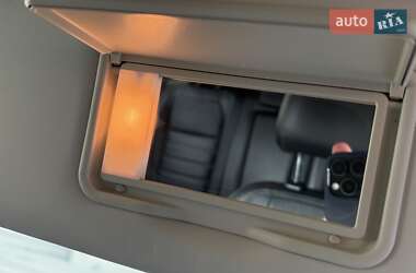 Внедорожник / Кроссовер Ford Escape 2017 в 