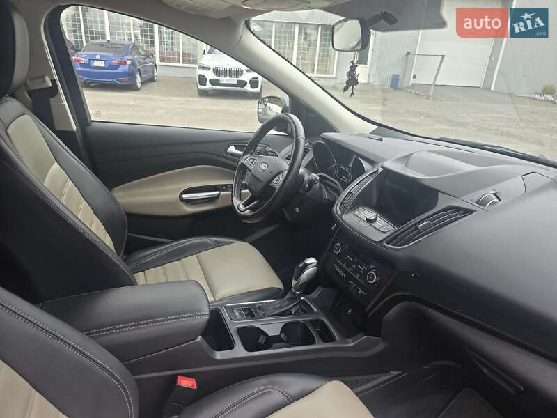 Внедорожник / Кроссовер Ford Escape 2019 в Днепре