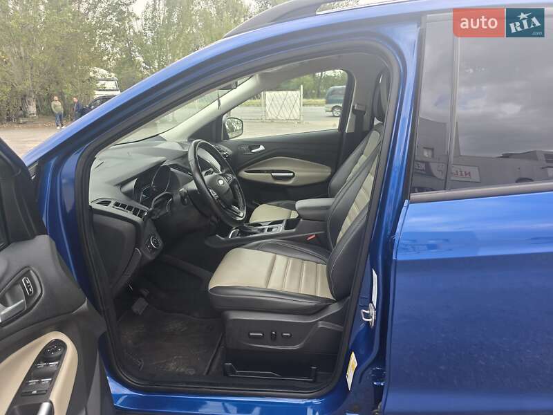 Внедорожник / Кроссовер Ford Escape 2019 в Днепре