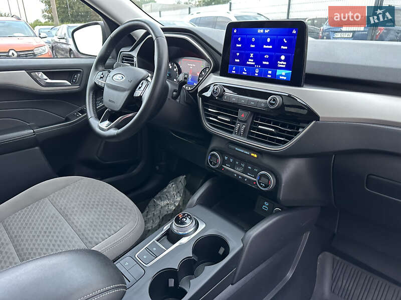 Внедорожник / Кроссовер Ford Escape 2021 в Ивано-Франковске