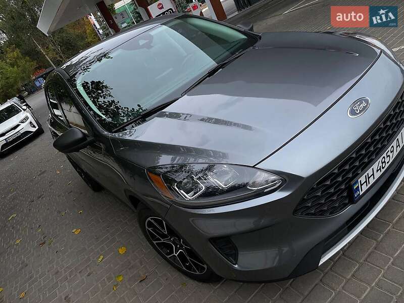 Внедорожник / Кроссовер Ford Escape 2021 в Одессе