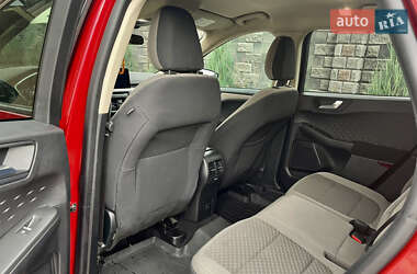 Внедорожник / Кроссовер Ford Escape 2020 в 