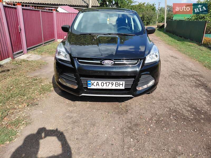 Внедорожник / Кроссовер Ford Escape 2013 в 