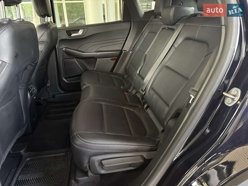 Внедорожник / Кроссовер Ford Escape 2021 в Николаеве