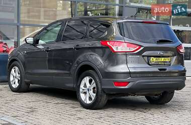 Внедорожник / Кроссовер Ford Escape 2016 в 
