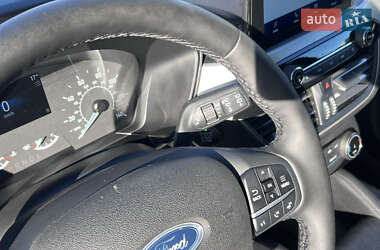 Внедорожник / Кроссовер Ford Escape 2022 в 