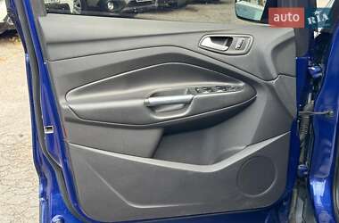 Внедорожник / Кроссовер Ford Escape 2015 в 