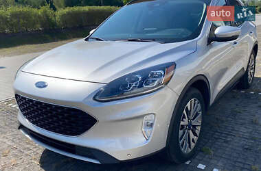 Позашляховик / Кросовер Ford Escape 2020 в Львові