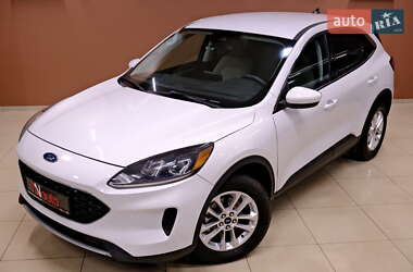 Внедорожник / Кроссовер Ford Escape 2021 в 