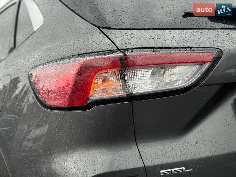 Внедорожник / Кроссовер Ford Escape 2021 в Ровно