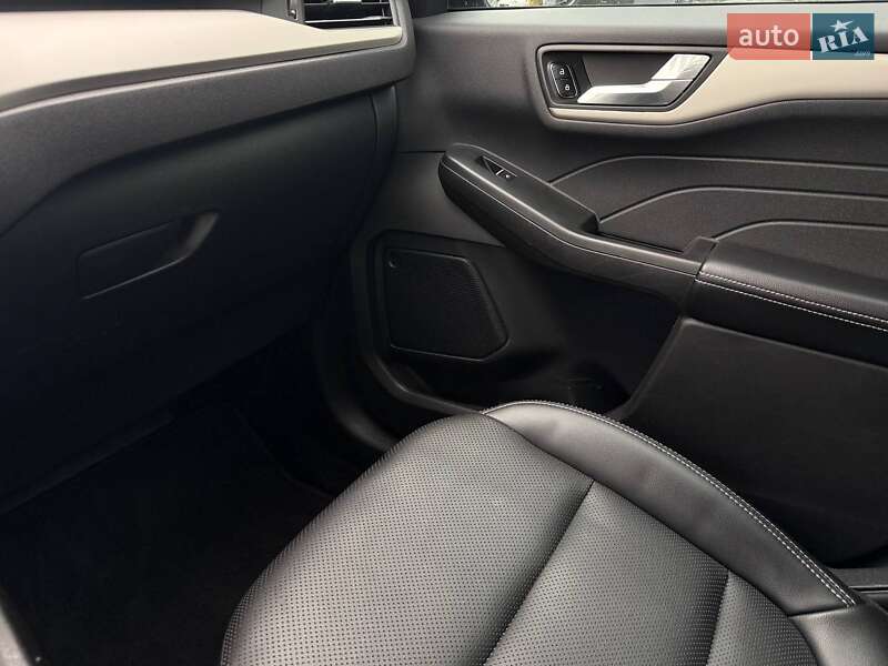 Внедорожник / Кроссовер Ford Escape 2021 в Ровно
