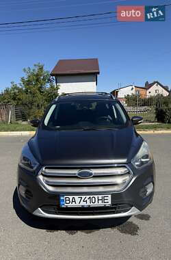 Внедорожник / Кроссовер Ford Escape 2017 в 