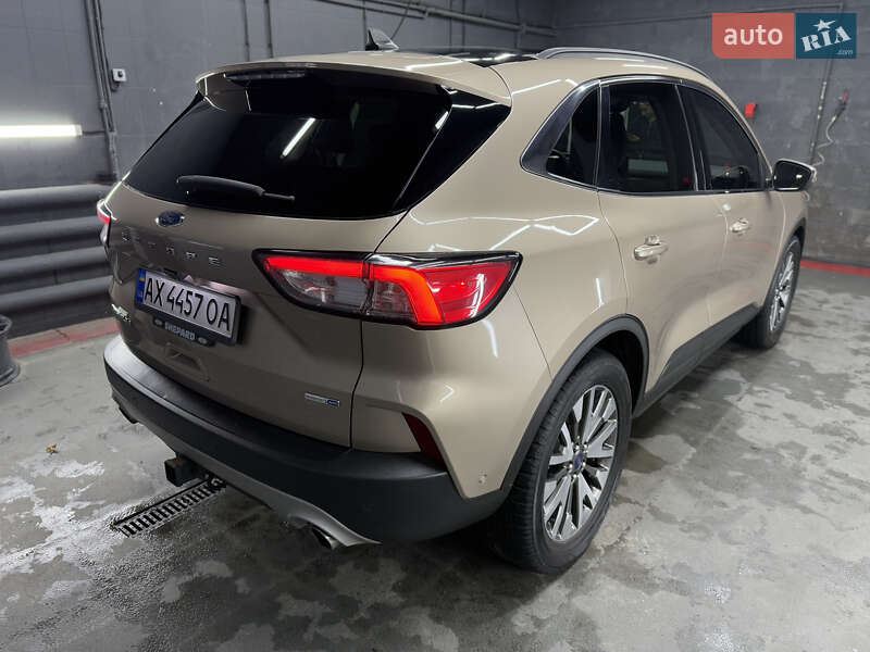 Внедорожник / Кроссовер Ford Escape 2020 в Киеве