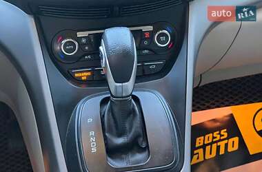 Внедорожник / Кроссовер Ford Escape 2014 в 