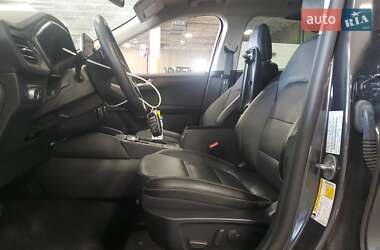 Внедорожник / Кроссовер Ford Escape 2020 в 
