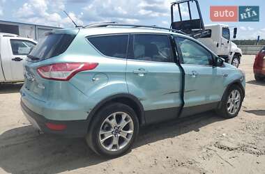 Внедорожник / Кроссовер Ford Escape 2013 в 