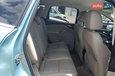Внедорожник / Кроссовер Ford Escape 2013 в 