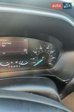 Внедорожник / Кроссовер Ford Escape 2021 в 