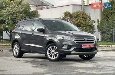 Внедорожник / Кроссовер Ford Escape 2018 в 