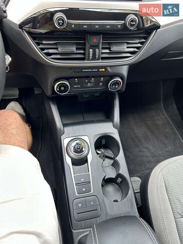 Внедорожник / Кроссовер Ford Escape 2022 в Киеве