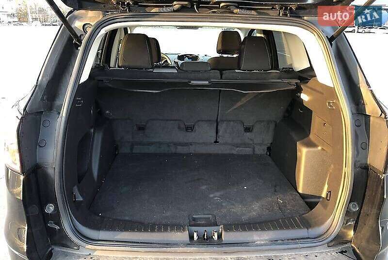 Внедорожник / Кроссовер Ford Escape 2017 в Львове