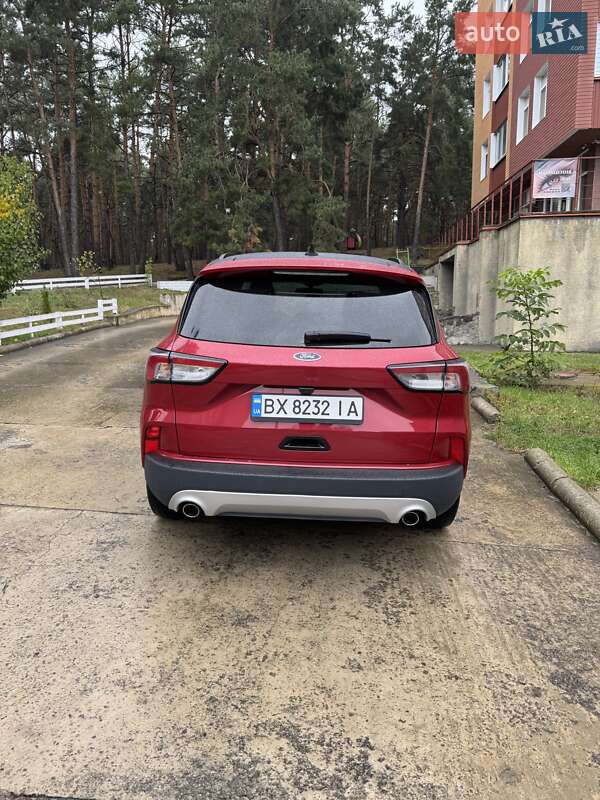 Внедорожник / Кроссовер Ford Escape 2020 в Нетешине