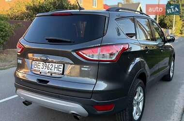 Позашляховик / Кросовер Ford Escape 2015 в 