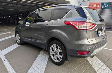Позашляховик / Кросовер Ford Escape 2014 в 
