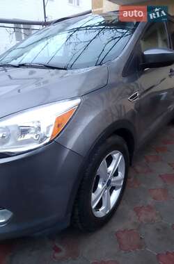 Позашляховик / Кросовер Ford Escape 2014 в 