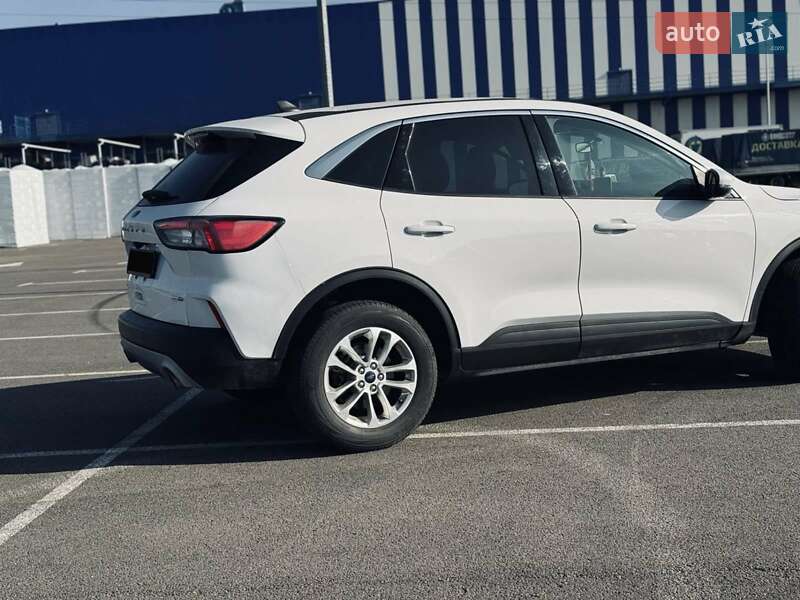 Внедорожник / Кроссовер Ford Escape 2020 в Дубно