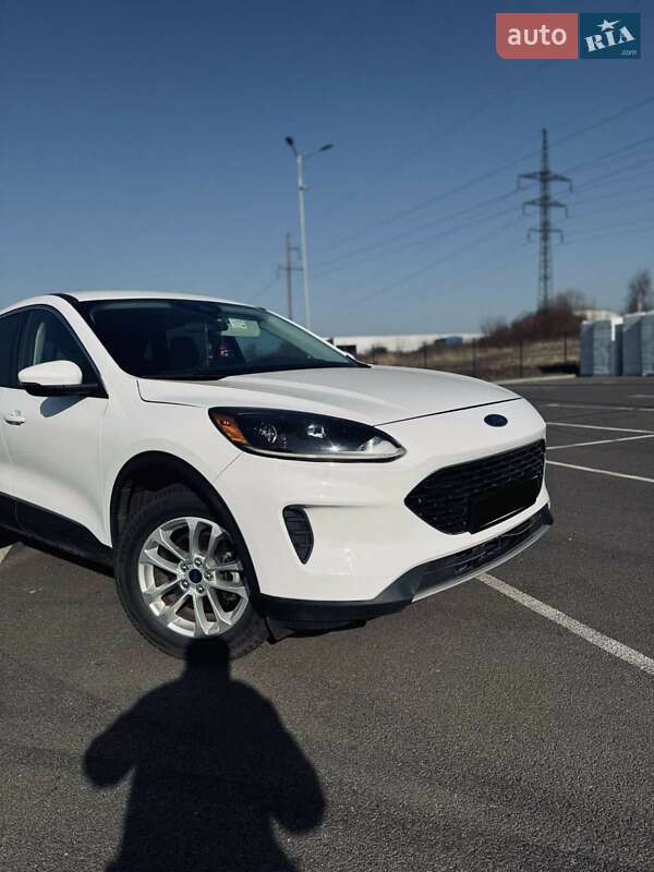 Внедорожник / Кроссовер Ford Escape 2020 в Дубно