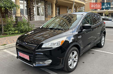 Позашляховик / Кросовер Ford Escape 2014 в 