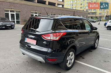 Позашляховик / Кросовер Ford Escape 2014 в 