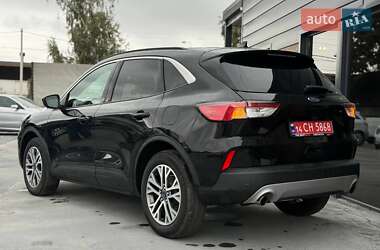 Внедорожник / Кроссовер Ford Escape 2022 в 