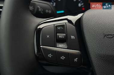 Внедорожник / Кроссовер Ford Escape 2022 в 