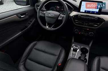 Внедорожник / Кроссовер Ford Escape 2022 в 