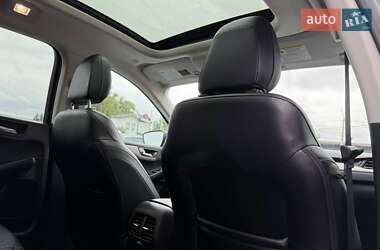 Внедорожник / Кроссовер Ford Escape 2022 в 