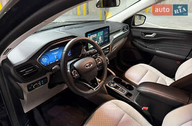 Внедорожник / Кроссовер Ford Escape 2024 в 