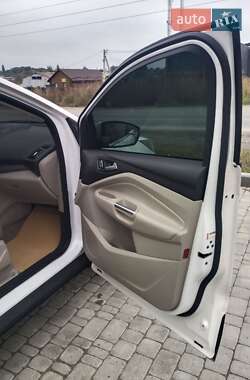 Внедорожник / Кроссовер Ford Escape 2013 в 
