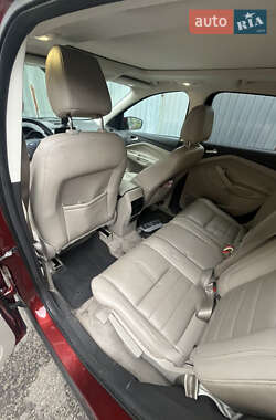 Внедорожник / Кроссовер Ford Escape 2013 в 
