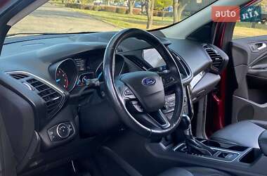 Внедорожник / Кроссовер Ford Escape 2016 в 