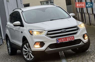 Внедорожник / Кроссовер Ford Escape 2017 в 