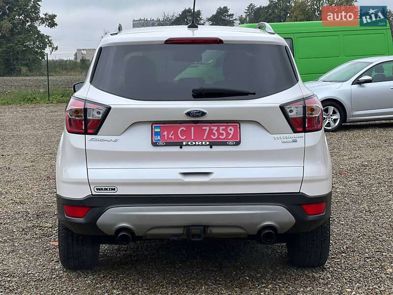 Внедорожник / Кроссовер Ford Escape 2018 в Стрые