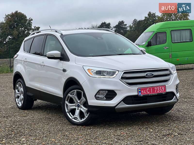 Внедорожник / Кроссовер Ford Escape 2018 в Стрые