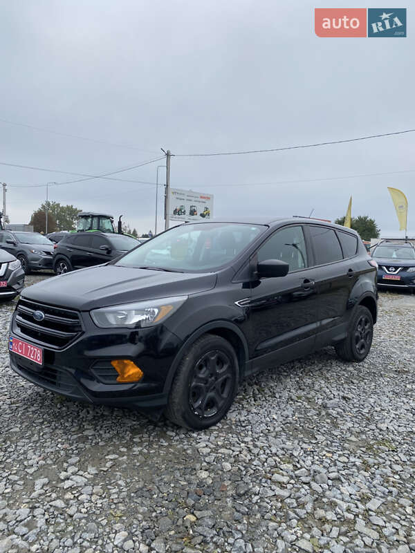 Внедорожник / Кроссовер Ford Escape 2017 в Львове