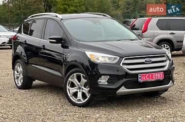 Внедорожник / Кроссовер Ford Escape 2018 в Стрые