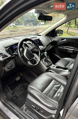 Внедорожник / Кроссовер Ford Escape 2013 в 