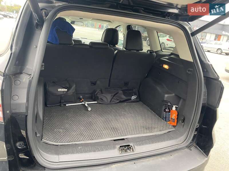 Внедорожник / Кроссовер Ford Escape 2016 в Киеве