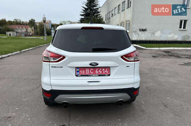 Внедорожник / Кроссовер Ford Escape 2015 в 